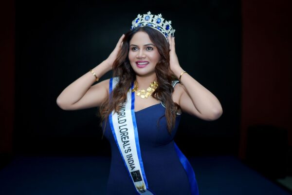 शाहीन परवीन को मिला मिसेज वर्ल्ड लॉरियल इंडिया अवॉर्ड