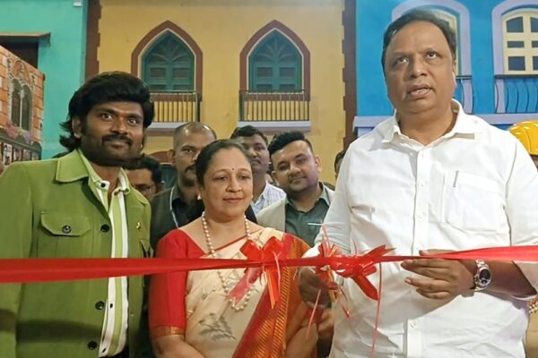 मुंबई फिल्मसिटी में आशीष शेलार ने किया 360-डिग्री सिनेमा का शुभारंभ